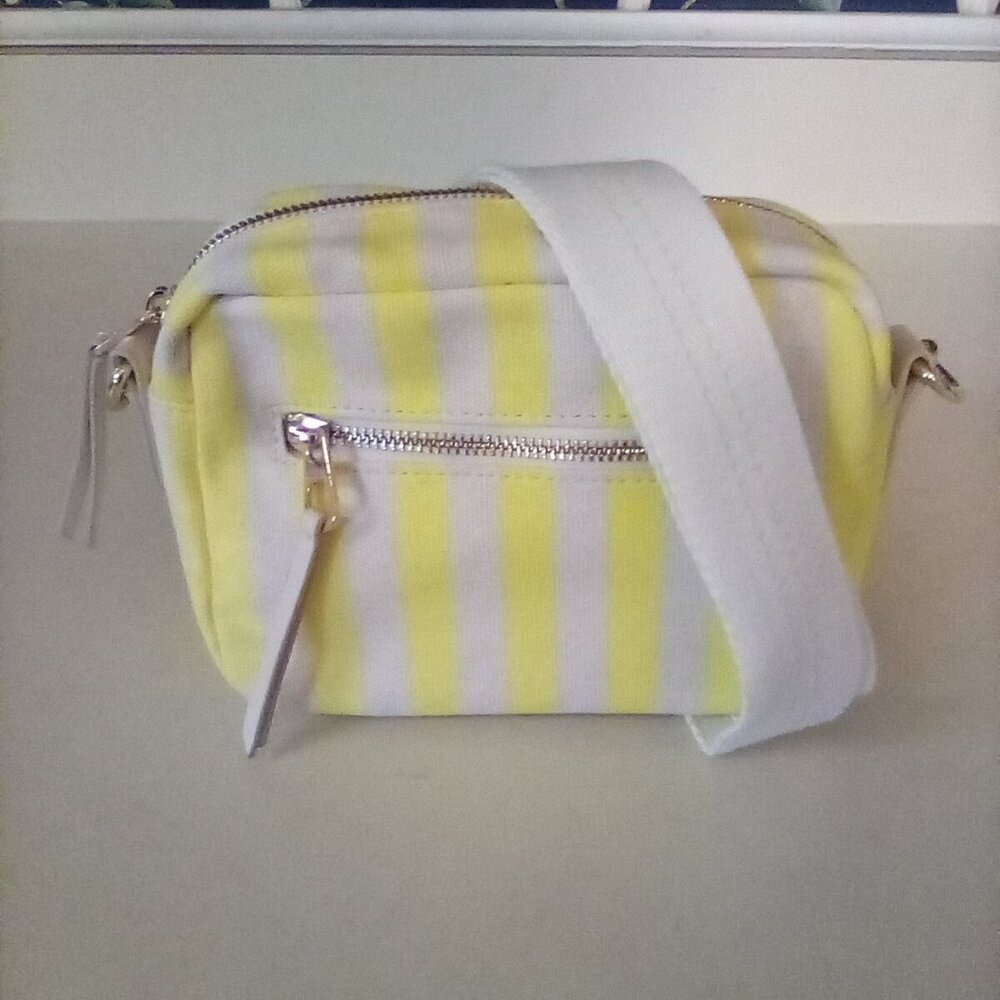 Universal Thread Striped Purse - image 1